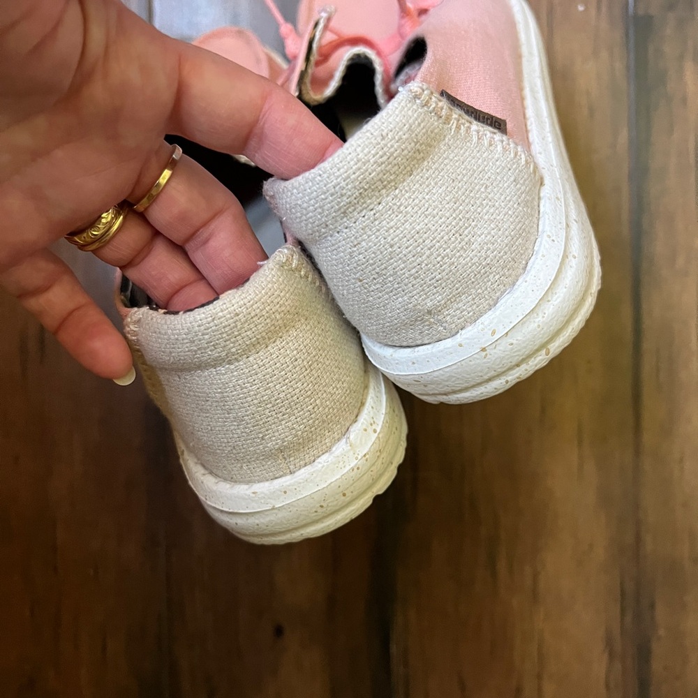 Hey dudes sz 7 womens